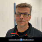 Valloxin Protomies Jussi Mäkilä varmistaa tuotteiden toimivuuden